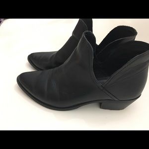 Steve Madden black ankle boots